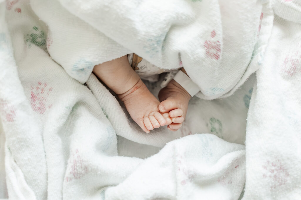 close up of baby's feet during fresh-48 session with 5U Photography in Birmingham, AL